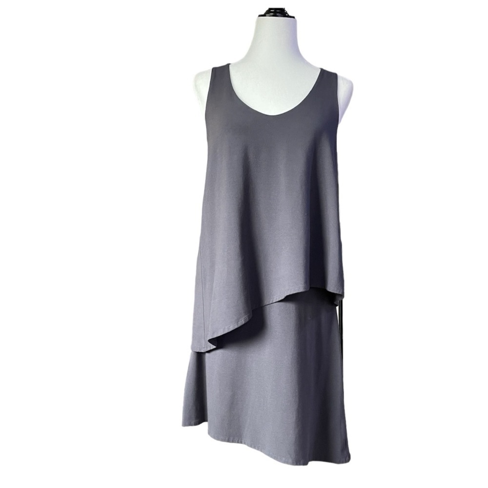 Lilla P Gray V-neckline Asymmetrical HemTiered Dress US S